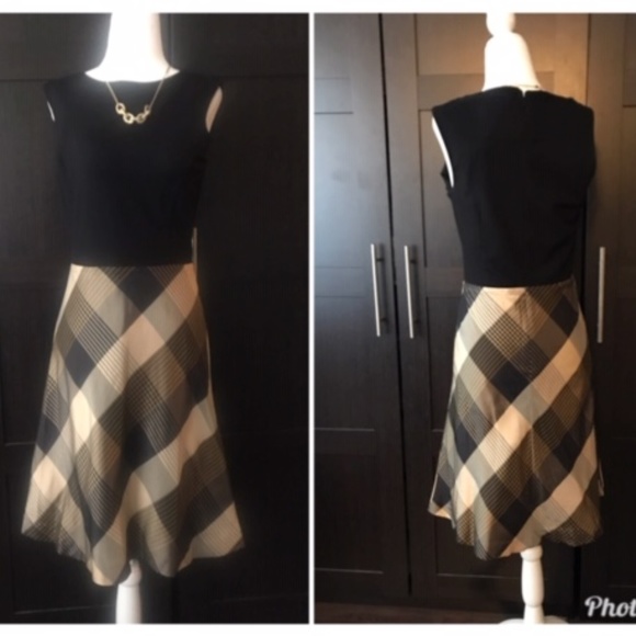 J. McLaughlin Dresses & Skirts - J. McLaughlin Sleeveless Plaid Dress